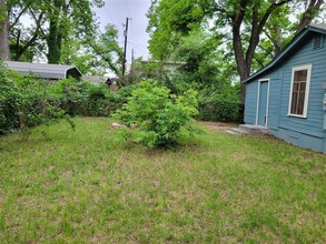 2511 E 2nd St in Austin, TX - Foto de edificio - Building Photo