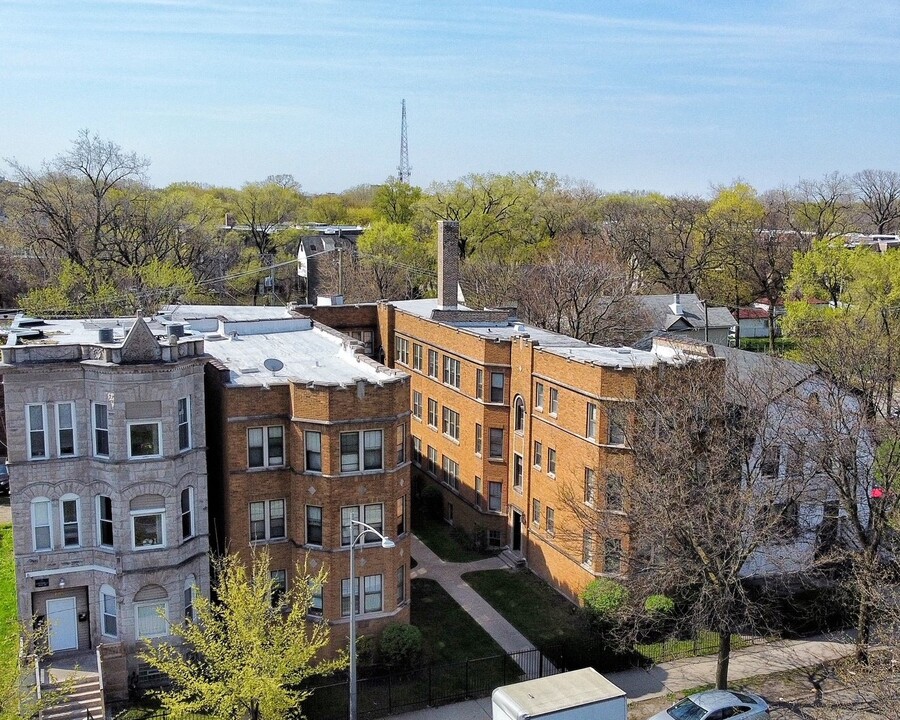 709-715 W Garfield Blvd in Chicago, IL - Building Photo