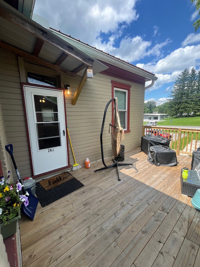 9869 Main St, Unit 26B