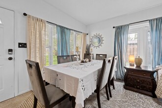 228 Sunset Dr in Sanford, FL - Building Photo - Building Photo