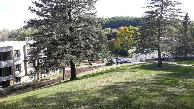 property at 362 Elton Hills Dr NW