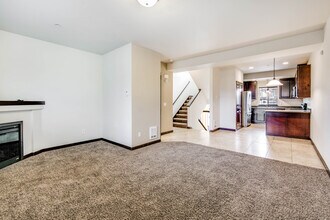 4033 S Junett St in Tacoma, WA - Foto de edificio - Building Photo