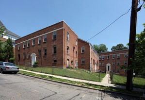 Wayne Place Apartments in Washington, DC - Building Photo