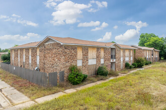 Forest Oak Apartments in Shreveport, LA - Building Photo - Building Photo