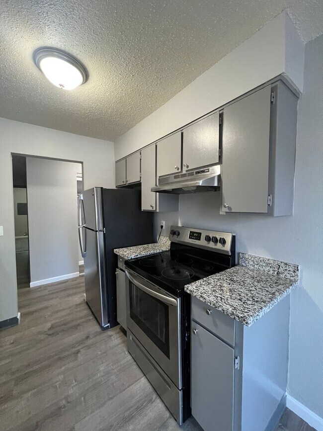 Treecrest 162nd in Portland, OR - Building Photo - Interior Photo