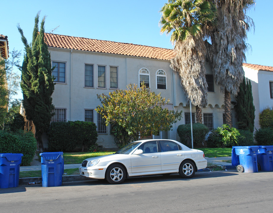 625 S Cochran Ave in Los Angeles, CA - Building Photo