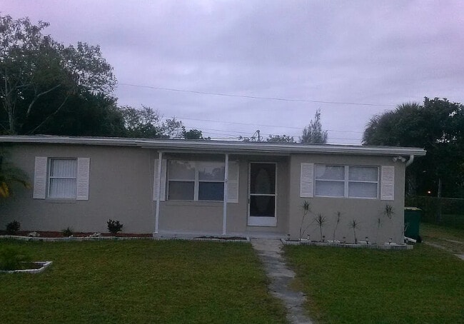 21130 Bersell Ave