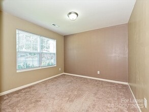 104 Mulligan Dr in Shelby, NC - Building Photo - Building Photo