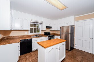 841 Worchester Ct in Birmingham, AL - Building Photo - Building Photo