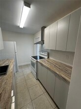 1715 N 16th Ave in Hollywood, FL - Building Photo - Building Photo