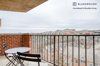 2500 Clarendon Blvd, Unit FL7-ID393 in Arlington, VA - Foto de edificio - Building Photo