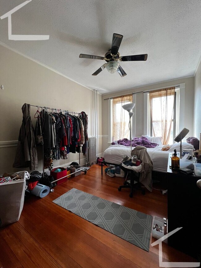222 Washington St in Brookline, MA - Building Photo - Building Photo