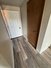 6557 W Douglas St in Boise, ID - Building Photo - Building Photo