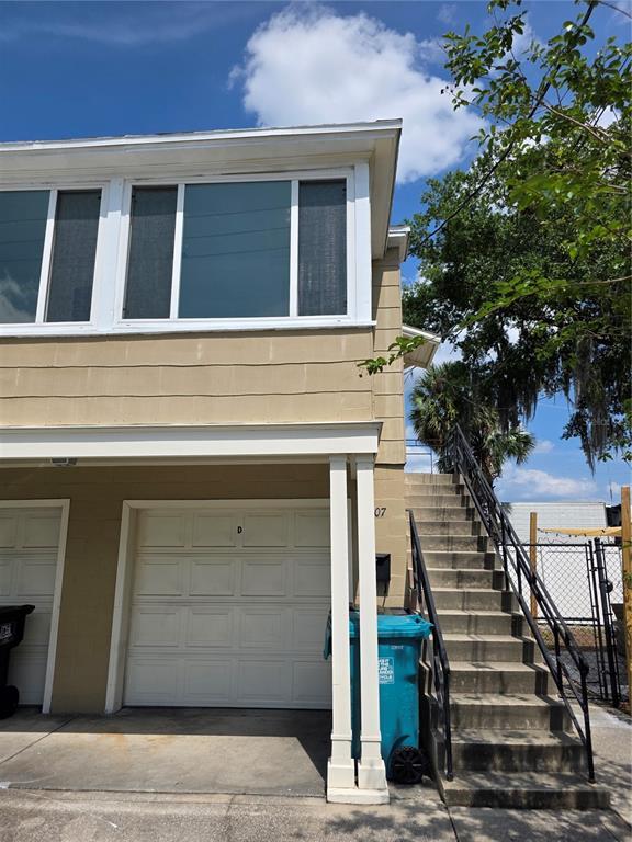 property at 807 N Thornton Ave
