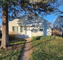 2719 Strong St in Highland, IN - Building Photo