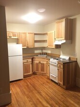 145 Court St, Unit #1 in Keene, NH - Building Photo - Building Photo