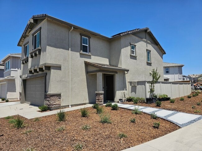 8296 Whippersnapper Way in Roseville, CA - Building Photo - Building Photo