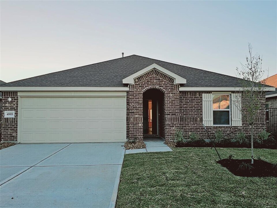 4985 Almond Ter Dr in Katy, TX - Building Photo