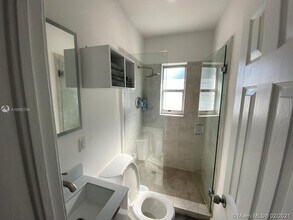 520 NW 11th Ave-Unit -1 in Miami, FL - Building Photo - Building Photo