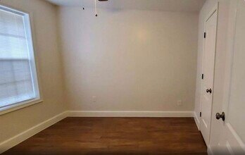 2023 Barnsley Ln in Houston, TX - Building Photo - Building Photo