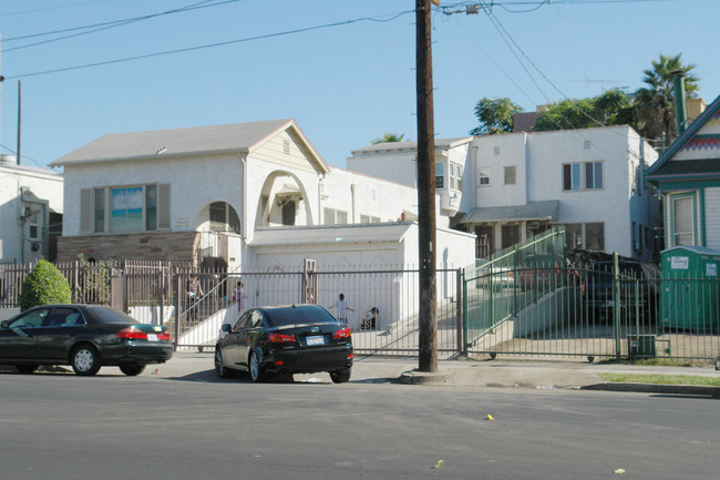 122 S Bonnie Brae St in Los Angeles, CA - Building Photo - Building Photo