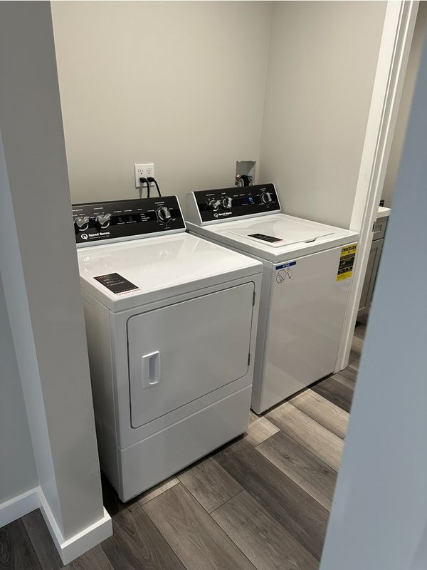 4965 Imperial Ave in San Diego, CA - Foto de edificio - Building Photo