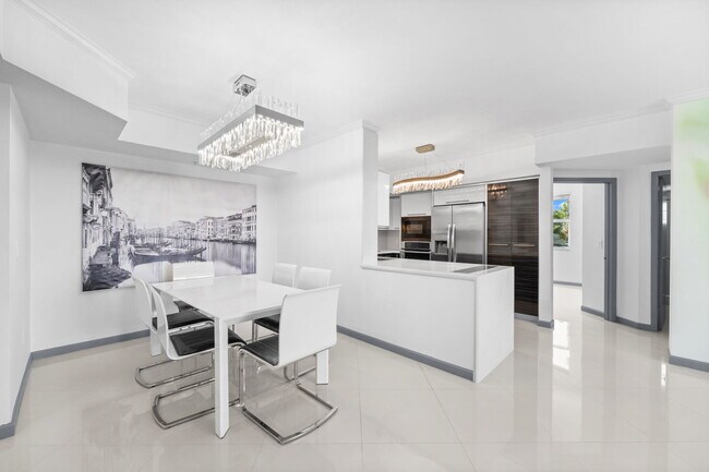 property at 17100 N Bay Rd