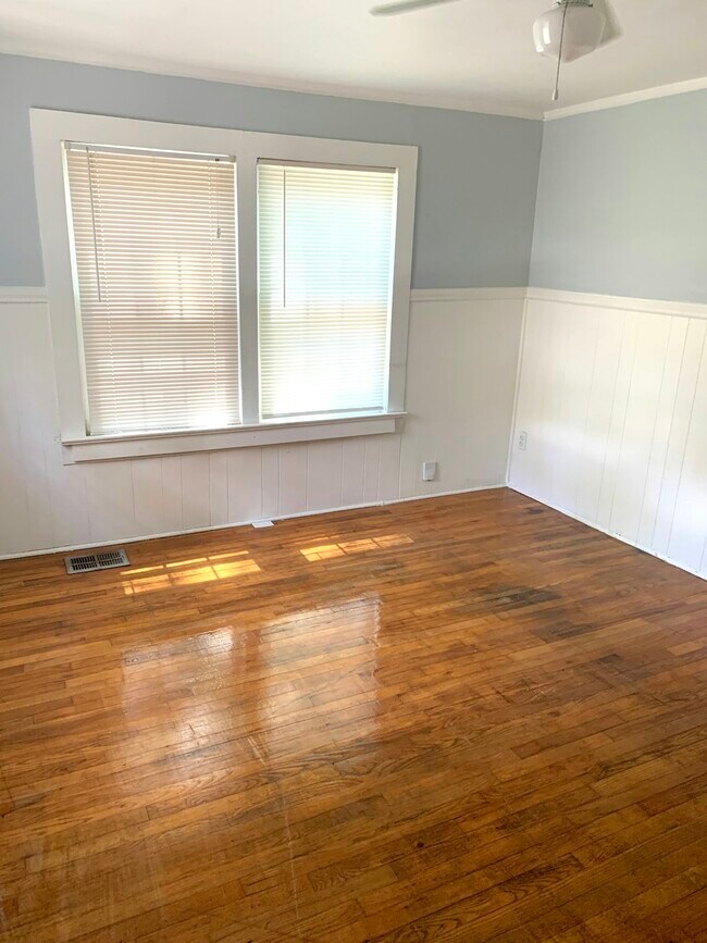 property at 117 Shadowmoor Dr