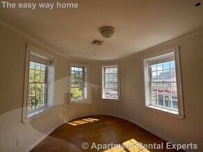 4 Bishop Allen Dr in Cambridge, MA - Building Photo - Building Photo