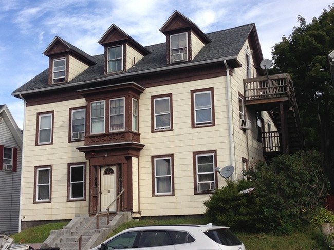 100 Prospect St in Gloucester, MA - Foto de edificio - Building Photo