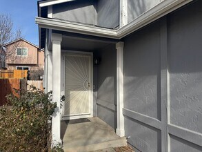 1675 Round Mountain Cir in Sparks, NV - Building Photo - Building Photo