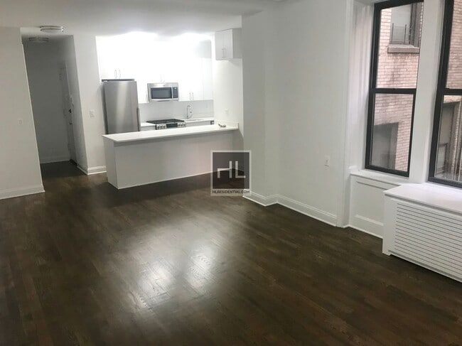 WEST 58 STREET, Unit PHA in New York, NY - Building Photo - Building Photo