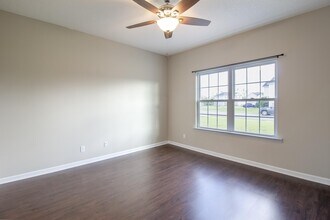 1303 Windrow Dr in Hinesville, GA - Building Photo - Building Photo