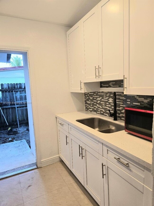 3621 SW 47th Ave in West Park, FL - Building Photo - Building Photo