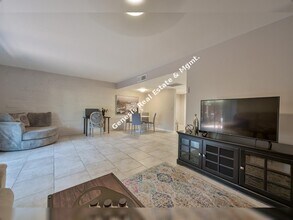 1347 E Fort Lowell Rd in Tucson, AZ - Building Photo - Building Photo