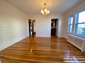 11 Jonathan St in Belmont, MA - Building Photo - Building Photo