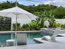 1531 Garfield St in Hollywood, FL - Building Photo