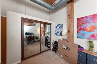 2333 W St Paul Ave in Chicago, IL - Building Photo - Building Photo