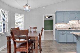 2642 Barefoot Creek Cir in Navarre, FL - Building Photo - Building Photo