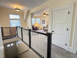 162 Babcock St, Unit 2 in Brookline, MA - Foto de edificio - Building Photo