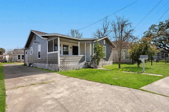 214 N Hagerman St in Houston, TX - Building Photo - Building Photo