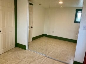 1129 Cleveland Ave, Unit Basement Unit in Mount Vernon, WA - Foto de edificio - Building Photo