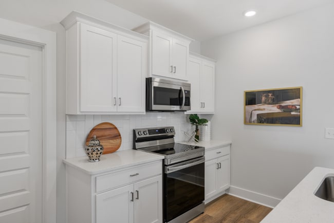 131 Weller Ln in Gallatin, TN - Foto de edificio - Building Photo