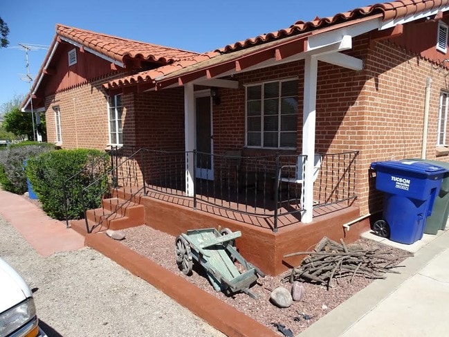 1438 E 9th St in Tucson, AZ - Building Photo - Primary Photo