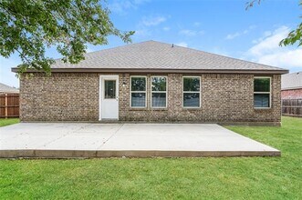 105 Richard Ln in Red Oak, TX - Building Photo - Building Photo