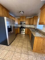 1045 S 1700 W in Payson, UT - Building Photo