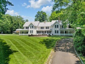 314 Haverstraw Rd in Suffern, NY - Building Photo