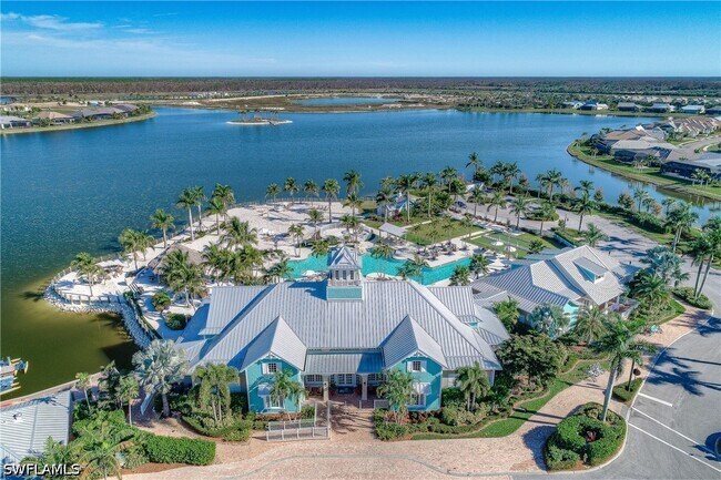 property at 14559 Edgewater Cir