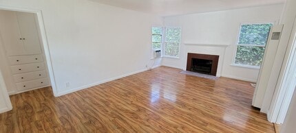 117 1/2 W Greenwood Ave in La Habra, CA - Building Photo - Building Photo