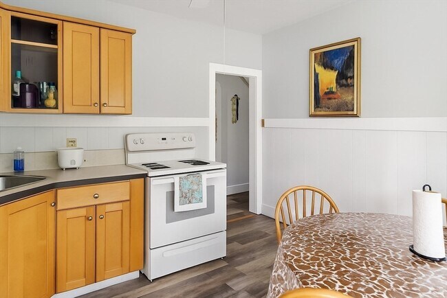 1569 Concord St in Framingham, MA - Building Photo - Building Photo